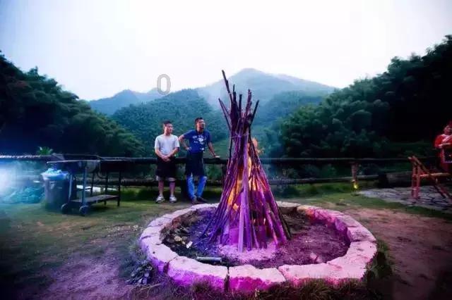 这个老赖真会玩：用亲戚的身份证买票坐高铁，然后悲剧了！